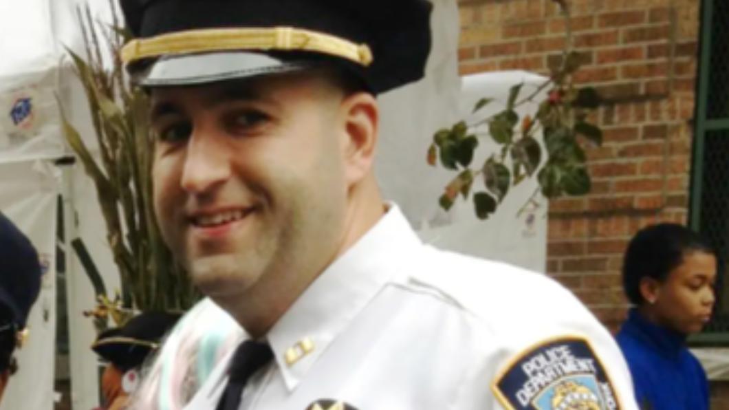 紐約市警察局長布里恩札遭到革職。（圖／翻攝自推特＠NYPD44Pct）