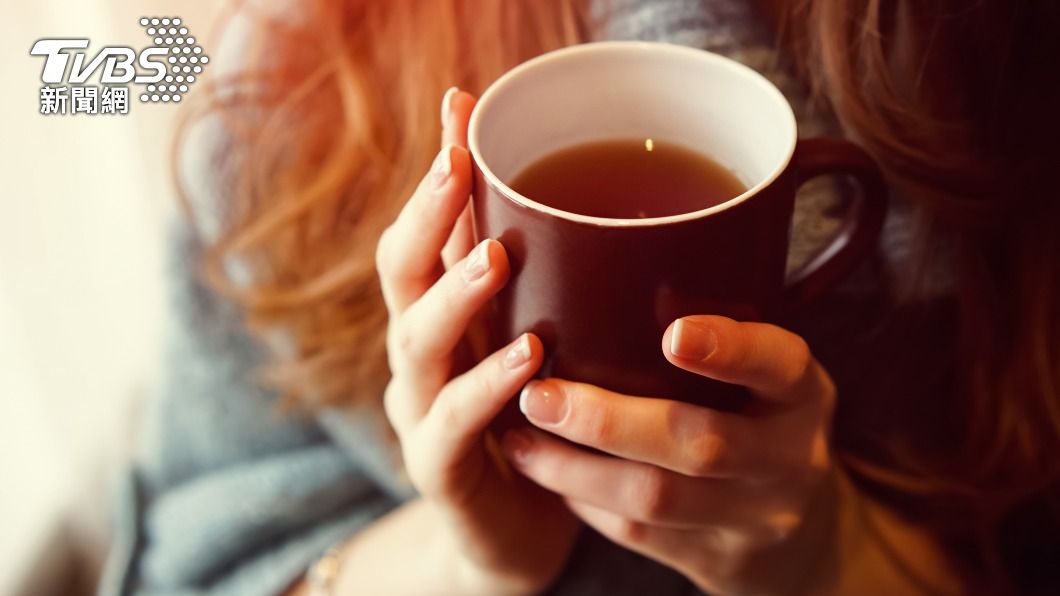 暖暖的茶喝下肚可以讓身體從內暖到外。（示意圖／shutterstock達志影像）