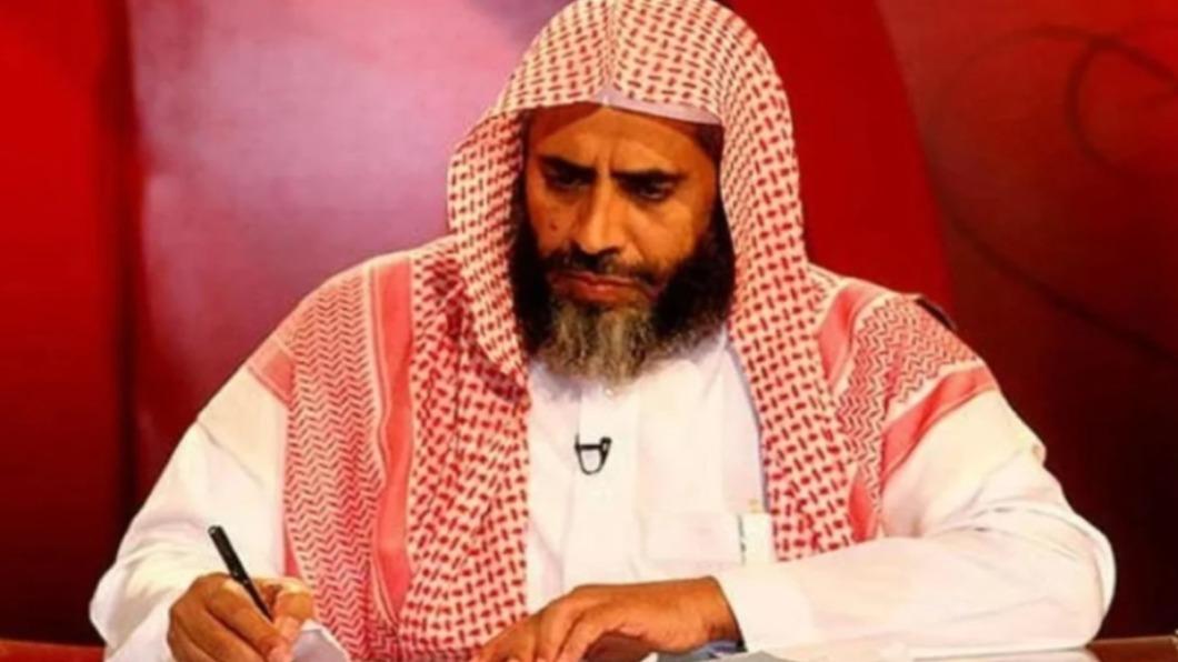 沙烏地阿拉伯網紅法學教授卡尼（Awad Al-Qarni），因使用社群媒體分享被認為與沙國敵對的新聞遭判死。（圖／翻攝自middleeasteye）