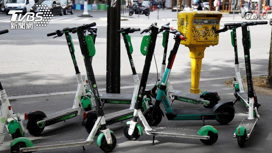 巴黎將投票決定共享電動滑板車存廢。（圖／中央社）