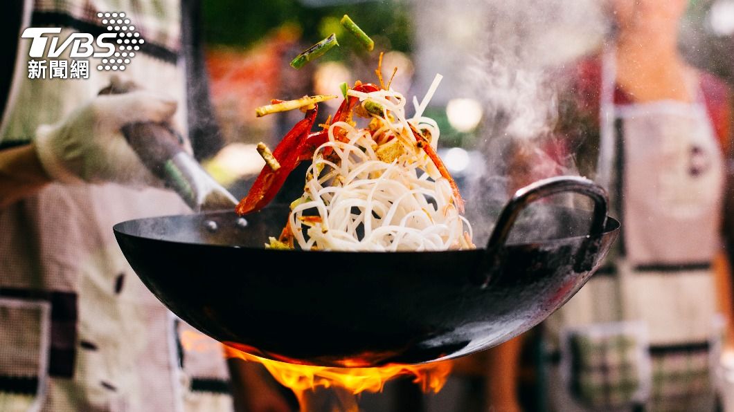 常吃高溫烹調的食物，容易上火。（示意圖／shutterstock達志影像）