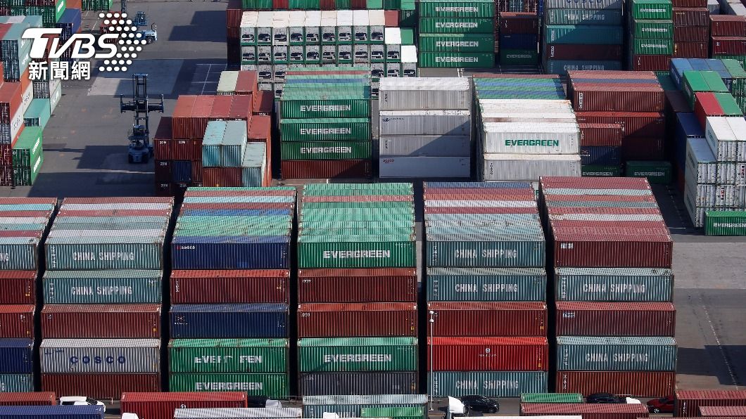 日本去年的貿易逆差為19.9兆日圓，寫下1979年以來最高紀錄。圖為日本東京的一處港口。（圖／達志影像路透社）
