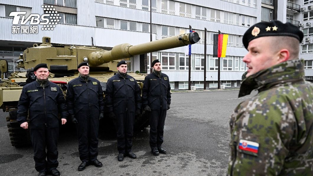 德國表示，只要美國先派援自己的戰車給烏克蘭，他們就同意別國可以交付「豹-2」坦克給烏克蘭。（圖／達志影像路透社）