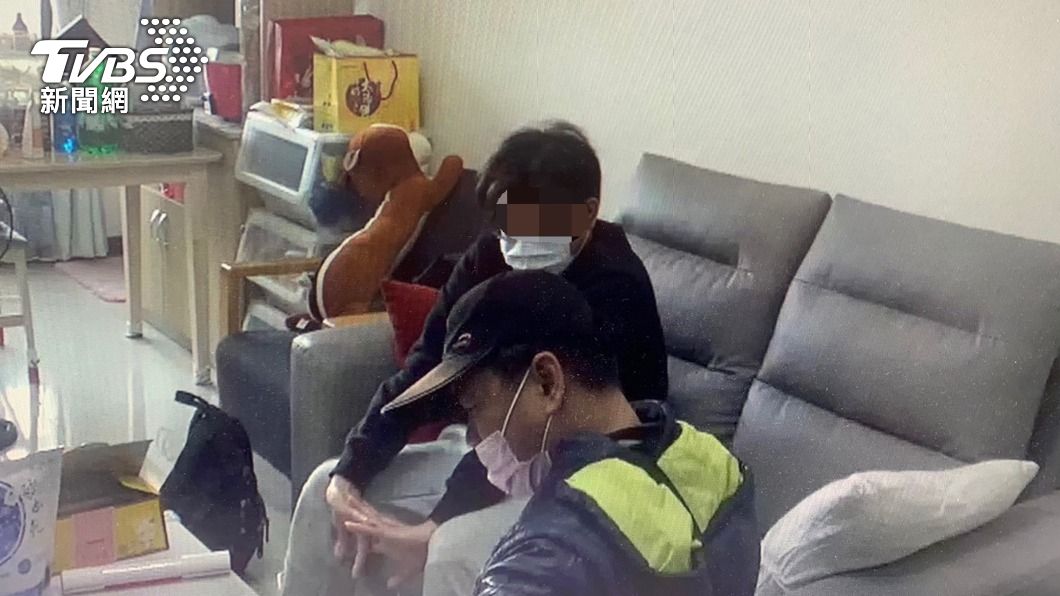 台南警方破獲地下簽賭站。（圖／中央社）