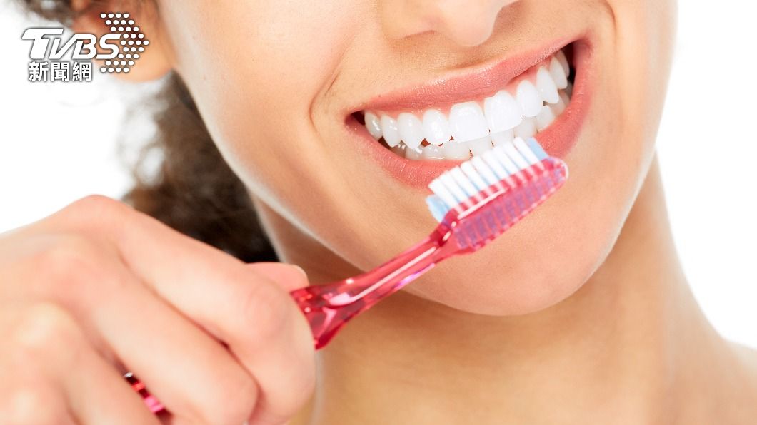 刷牙有助於預防蛀牙。（示意圖／shutterstock達志影像）