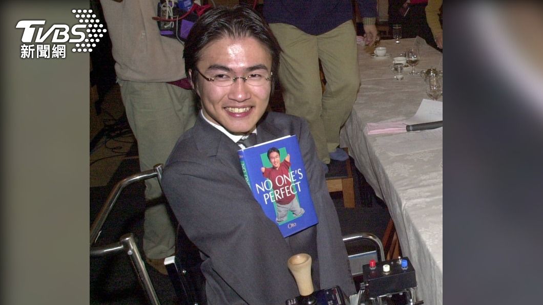 乙武洋匡的自傳《五體不滿足》被翻譯成多國語言出版，他也成為暢銷作家。（圖／達志影像美聯社）