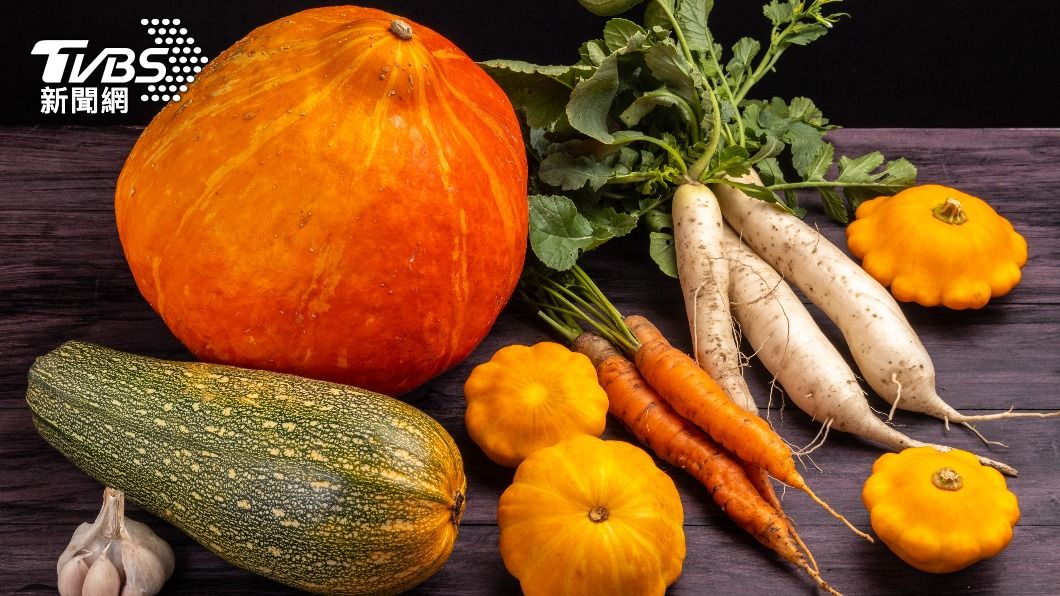 吃蔬果可防癌，冬季首推紅白蘿蔔。（示意圖／shutterstock達志影像）