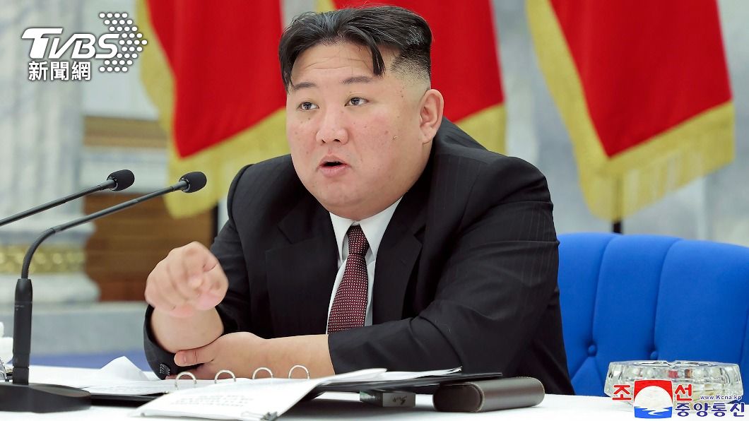 北韓領導人金正恩主持軍事會議。（圖／達志影像美聯社）