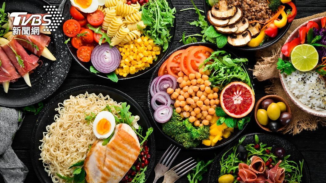 地中海飲食法配上健康餐盤可以降膽固醇。（示意圖／shutterstock達志影像）