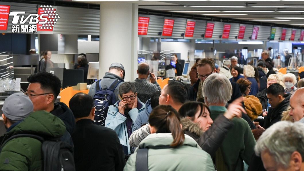 數千名乘客滯留法蘭克福機場。（圖／達志影像美聯社）