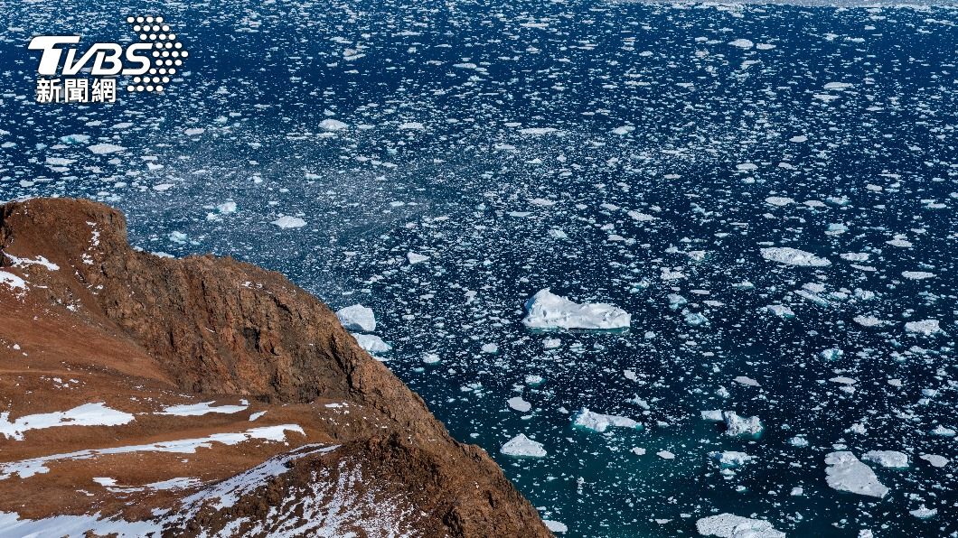南極洲海冰面積加速融化創歷史新低。（圖／達志影像美聯社）