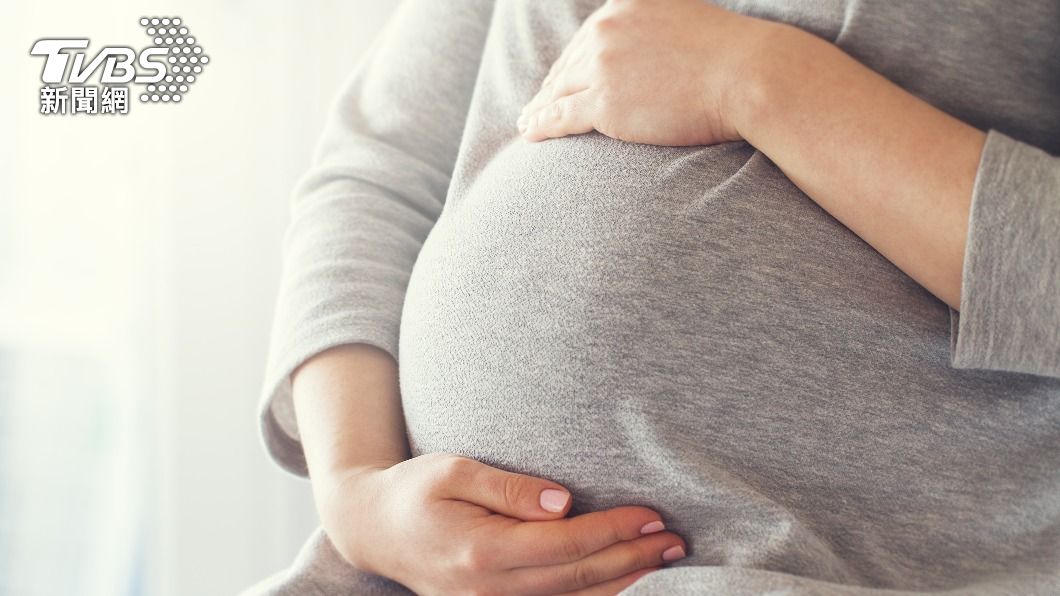 美國佛羅里達州一名孕婦被迫生下罹患先天畸形疾病「波特綜合症」胎兒，再看著他死去。（示意圖／shutterstock 達志影像）