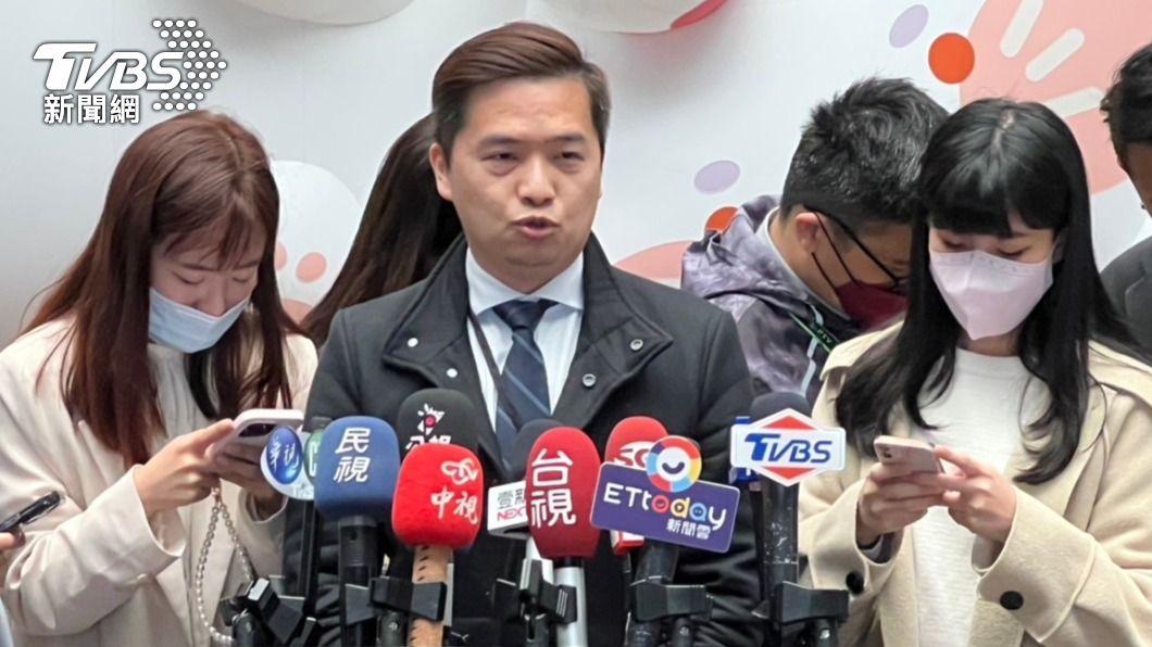 台北市政府發言人羅旺哲以「健康因素」向台北市長蔣萬安請辭。（圖／TVBS）
