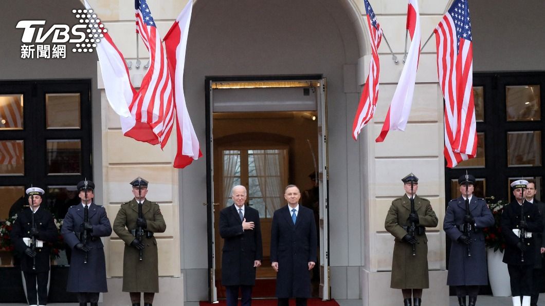 拜登此趟訪歐也與波蘭總統杜達會面。（圖／達志影像路透社）