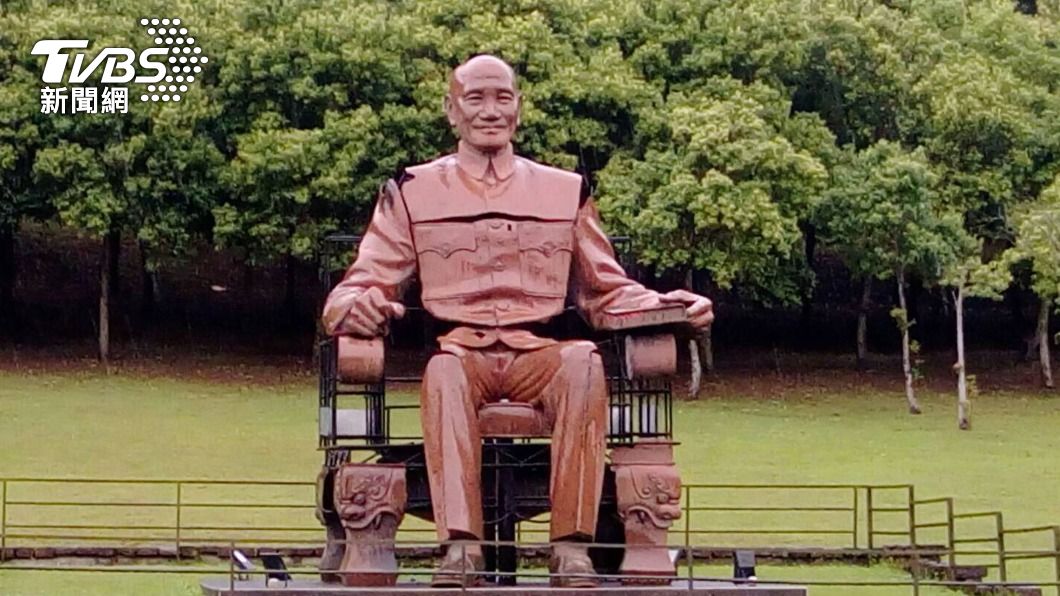 蔣介石銅像。（圖／中央社）