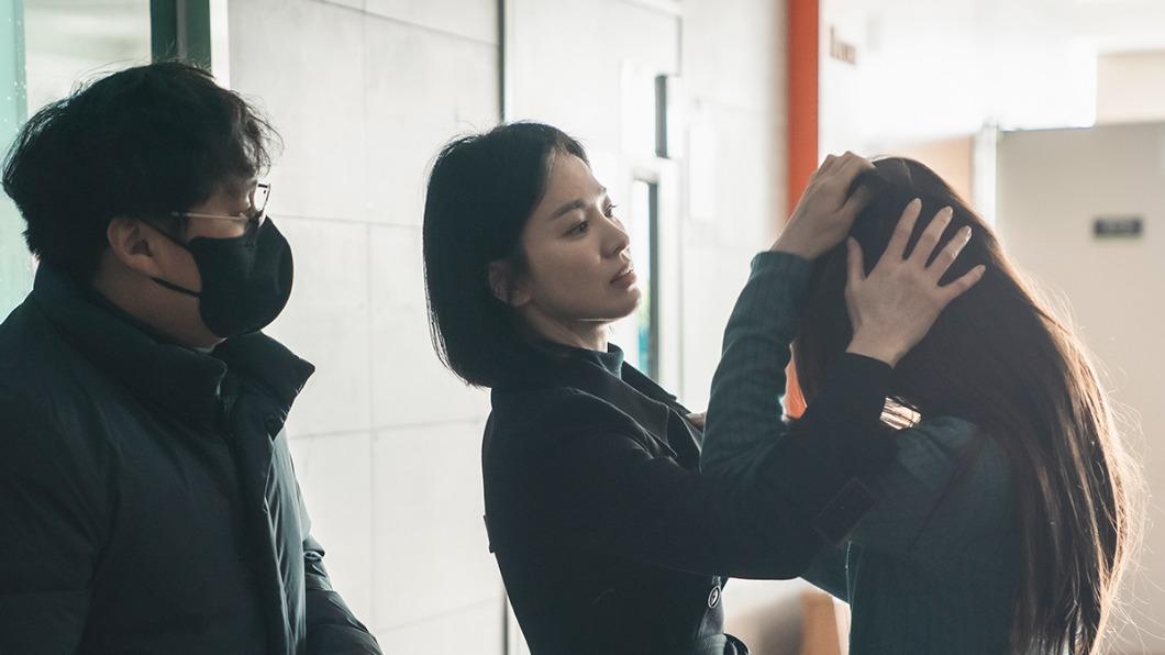 韓媒認為宋慧喬在《黑暗榮耀》第2季的表現更佳。（圖／Netflix提供）