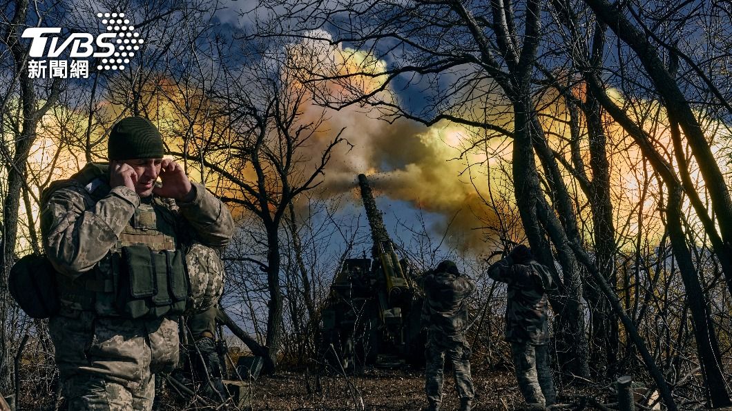 烏克蘭情報指出，俄軍將於晚春「用光軍備物資」。（圖／達志影像美聯社）