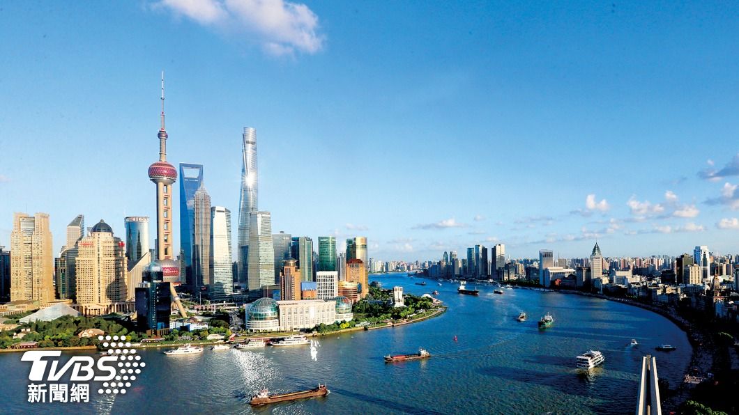 如以可支配收入金額比較，上海高居大陸50大富裕城市之首。（圖／達志影像美聯社）