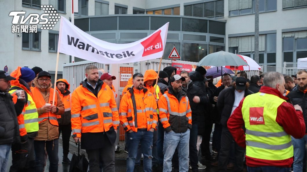 德國服務業工會號召首都柏林機場的安全人員罷工。（圖／達志影像美聯社）