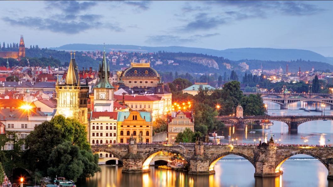 捷克首都也是第一大城，處處有著波西米亞風。（圖／華航提供）