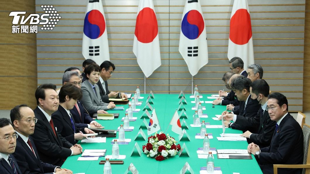 日本首相岸田文雄與南韓總統尹錫悅今（16日）在東京會面。（圖／達志影像美聯社）
