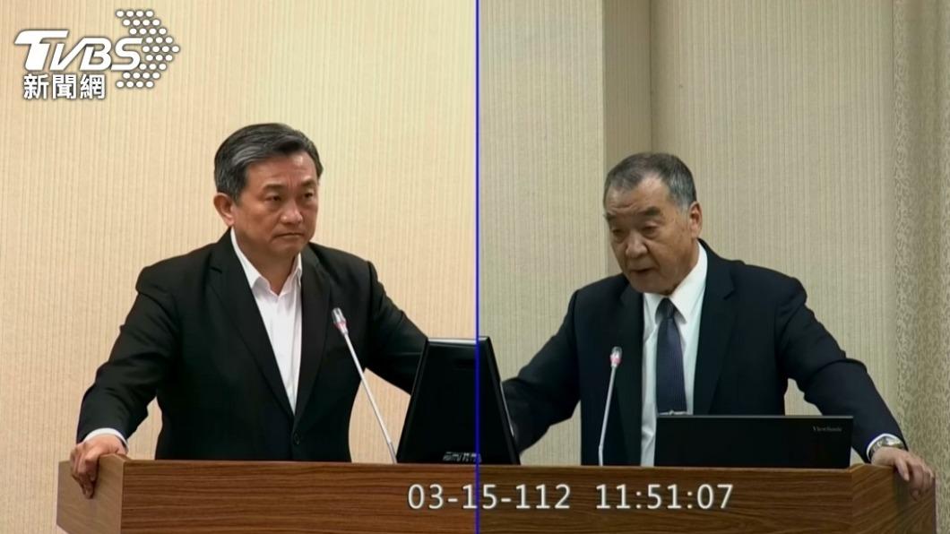 王定宇在立法院國防委員會質詢國防部邱國正部長。（圖／TVBS）