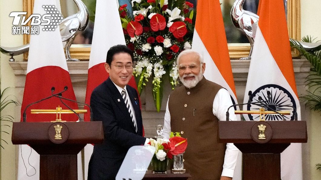 日本首相岸田文雄（圖左）和印度總理莫迪（圖右）會面。（圖／達志影像美聯社）