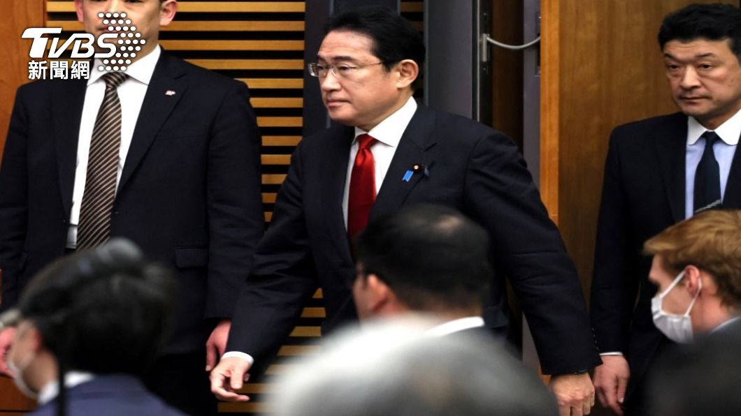 日本首相岸田文雄周一前往印度訪問，宣布將在印太地區提供750億美元投資。（圖／路透社）