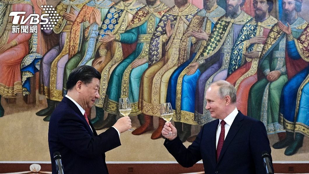俄羅斯總統普欽（圖右）與中國國家主席習近平（圖左）會談。（圖／達志影像美聯社）