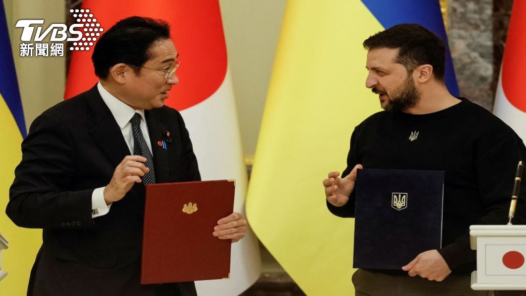 就在中俄展開領袖峰會的同時，日本首相岸田文雄閃電到訪基輔，與烏克蘭總統澤倫斯基會面。（圖／路透社）