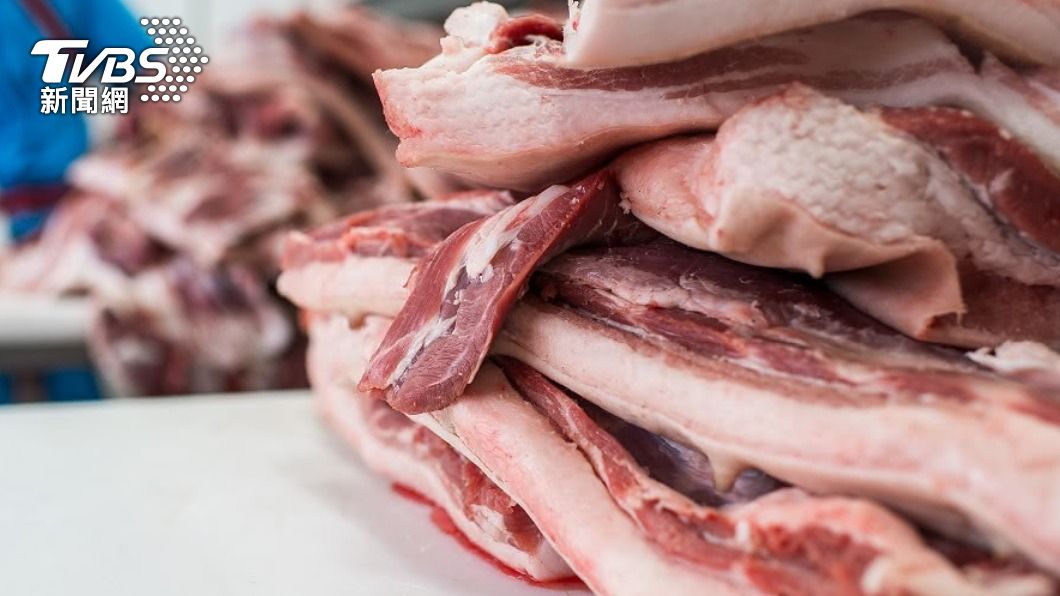 今年已有121人因違規攜帶豬肉製品入境挨罰20萬元。（示意圖／shutterstock達志影像）