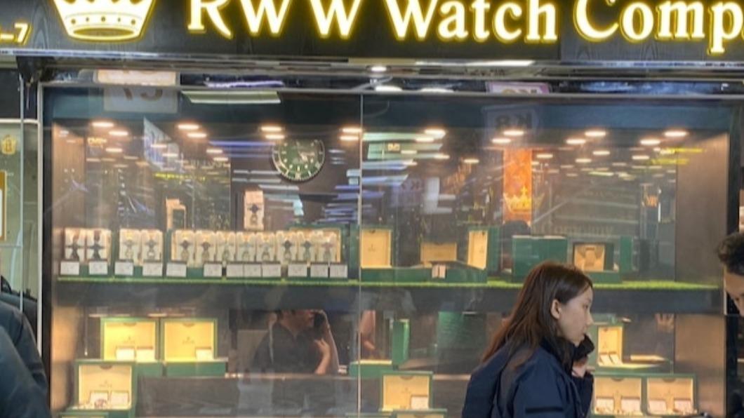 香港尖沙咀鐘錶行遭竊。（圖／香港01授權使用）