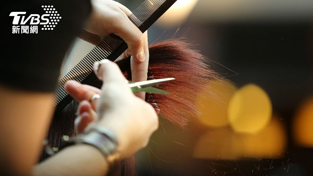 理髮店女客嫌棄成果引來殺機。（示意圖／Shutterstock達志影像）