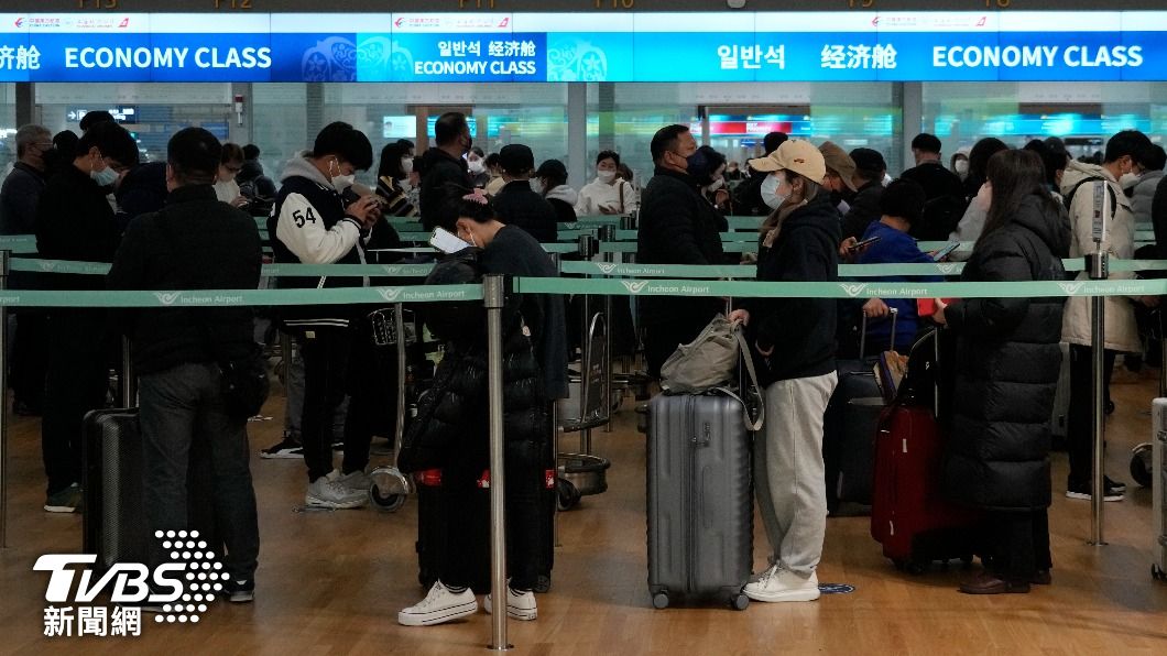 南韓即日起豁免台灣在內共22國/地區旅客，無須再申請電子入境許可K-ETA。（圖／達志影像美聯社）