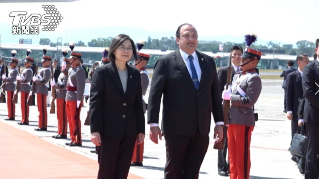 圖／TVBS 蔡總統飛抵瓜國訪問　參加元首會談簽協議接受贈勳