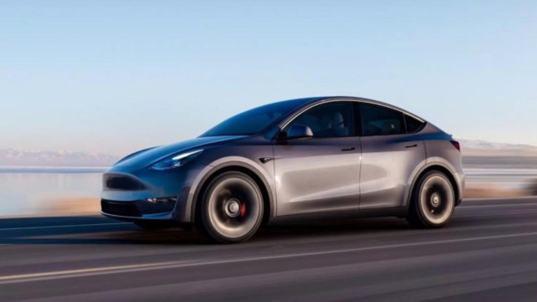 Model Y於3月份共有2,302輛新車掛牌，拿下冠軍。（圖／翻攝自 Tesla）