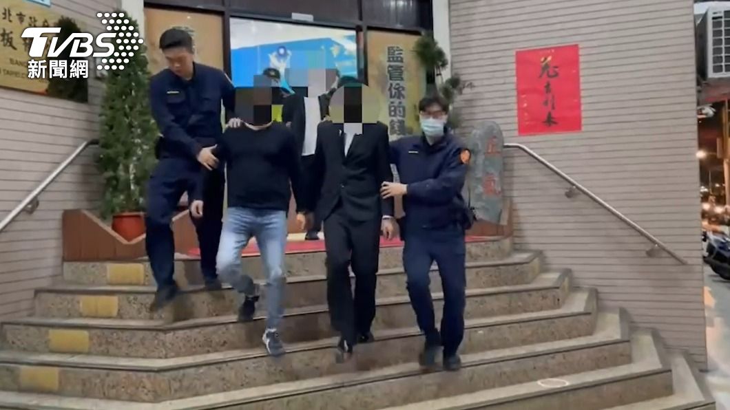 警方將王男等3名詐欺車手移送法辦。（圖／TVBS）