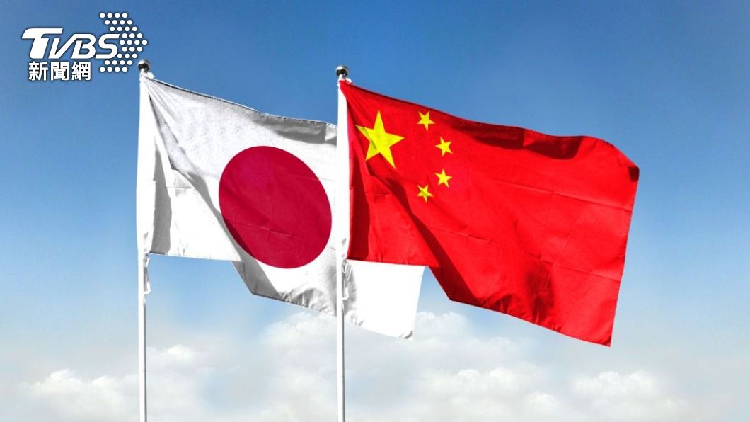 就在中國大陸舉行三天環台軍演，日本與中國大陸官員，周一在東京舉行高級別海洋事務磋商，台海問題也成為焦點。（圖／路透社）