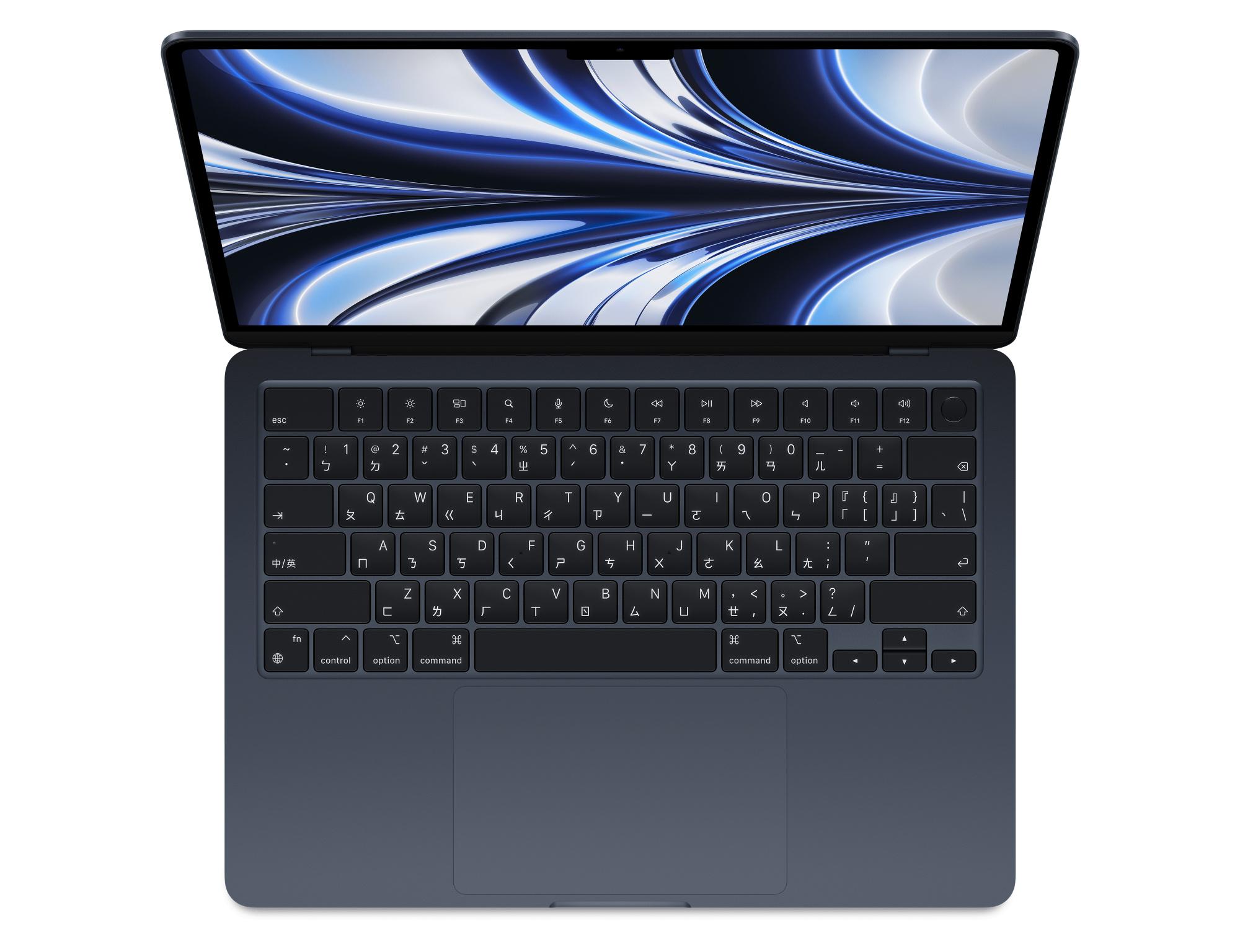 15.5吋MacBook Air的外觀設計傳將比照現行13.6吋版本。（圖／翻攝自蘋果官網） 先別急著換筆電！史上最大MacBook Air最快月底發表