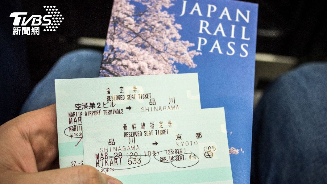 只有非日本籍旅客能夠購買的JR PASS，一張在手就能不限次數搭乘，是自助旅遊十分划算的選擇。（示意圖／shutterstock達志影像）