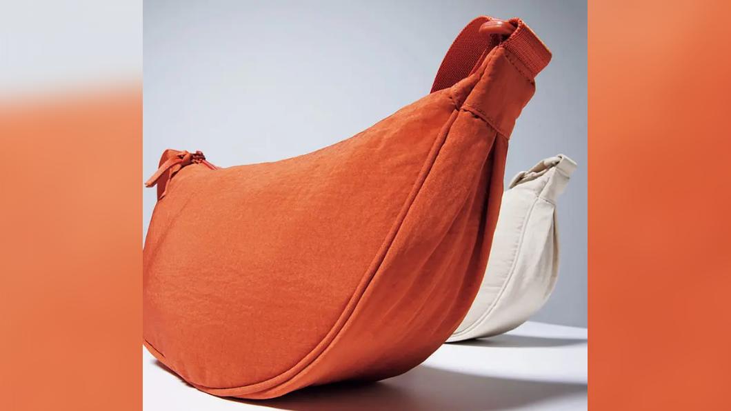 UNIQLO肩背小包僅390元，成今年最受歡迎單品。（圖／翻攝UNIQLO官網）
