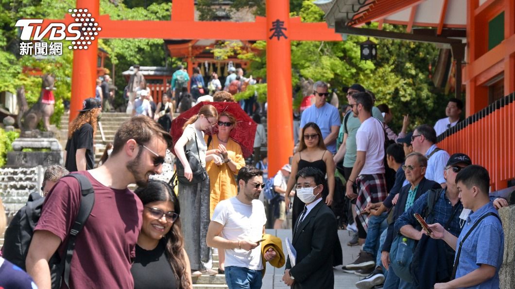 許多外國旅客到日本旅遊，反觀日本人出國旅遊的意願卻相對低落許多。（圖／達志影像美聯社）
