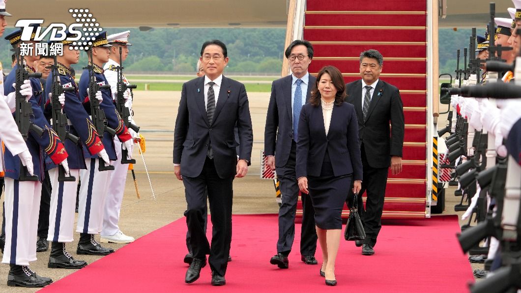 日本首相岸田文雄7日抵達韓國。（圖／達志影像美聯社）