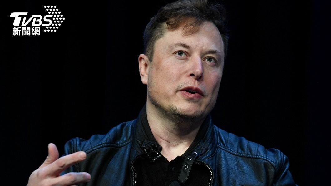 馬斯克（Elon Musk）駁含金湯匙出生傳聞，稱自己白手起家。（圖／達志影像美聯社）