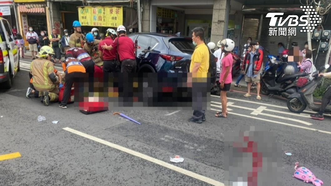 台南女童過斑馬線遭撞亡。（圖／TVBS）