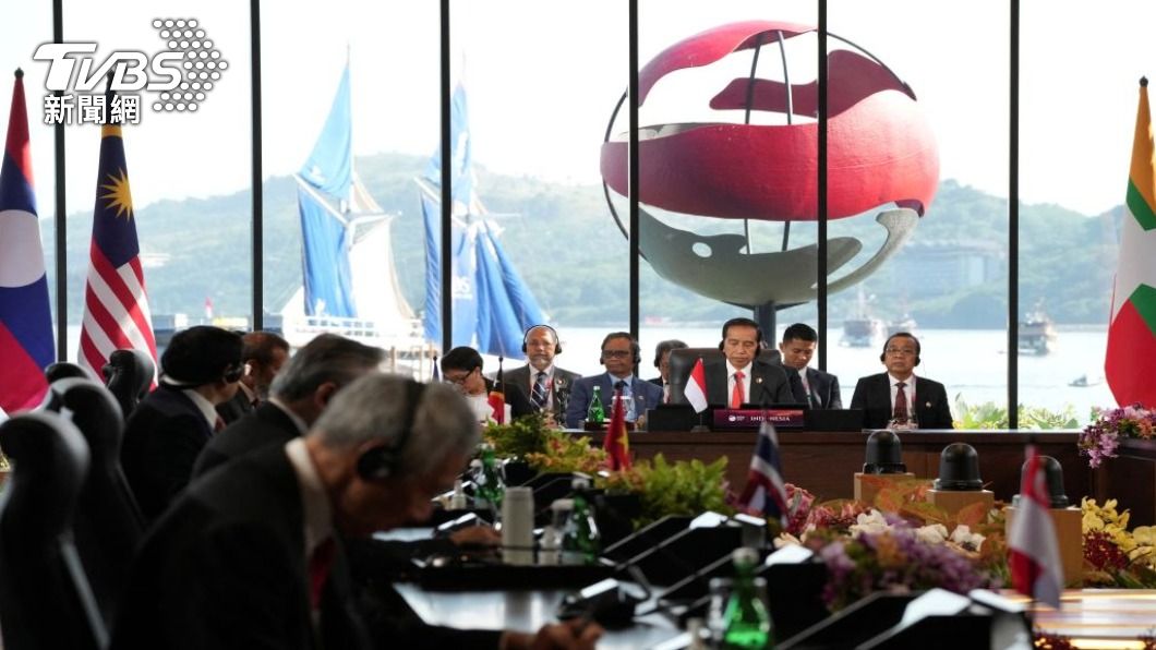 東協峰會9日起連續3天在印尼舉行，東南亞各國領袖出席，會議重點是緬甸危機。（圖／路透社）