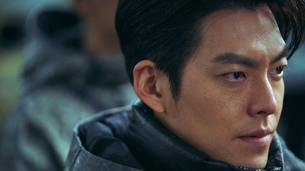 韓星金宇彬主演Netflix韓劇《末日騎士》。（圖／翻攝netflixkr ig）