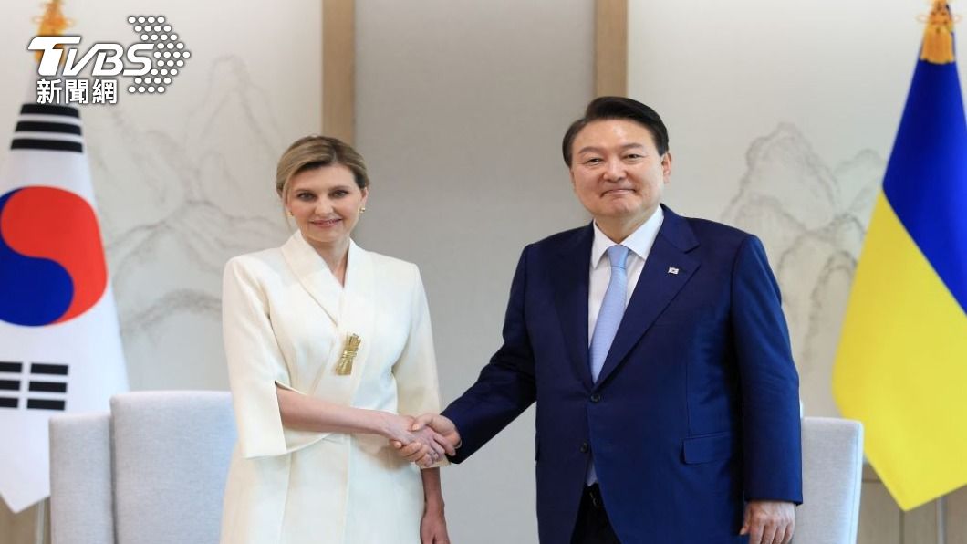 烏克蘭第一夫人歐倫娜，以總統特使身分訪韓，南韓總統尹錫悅16日與她會面。（圖／路透社）