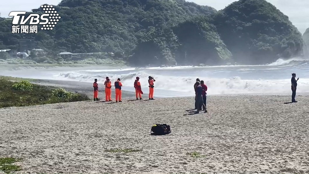 13歲宜蘭少女相約軍人網友踏浪遭捲　遺體已尋獲