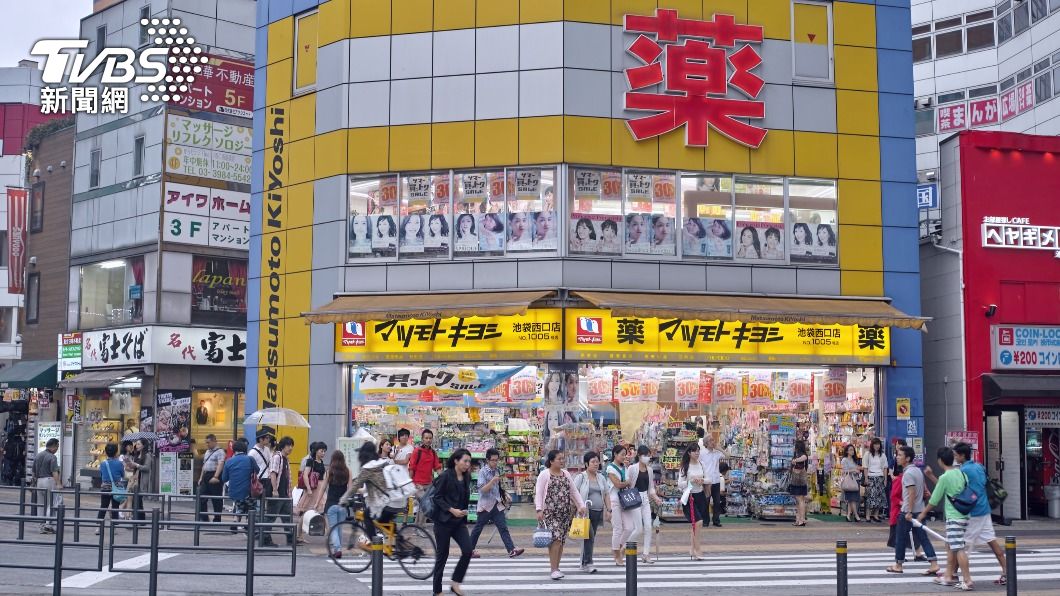 日本藥妝店是台灣旅客最愛掃貨的地方之一。（圖／shutterstock 達志影像）